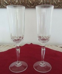 Molded Cut Glass Pair of Champagne Flutes – Total Height: 8.5″ NEW #G899(pl)