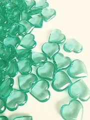 4Lb Crystal Acrylic Hearts Vase Gems or Table Scatters (Medium 2.4cm,LightGreen)