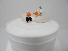 Pekin Duck Cake Top Bride Groom Love Bird Wedding Engagement Carved Wood Statue