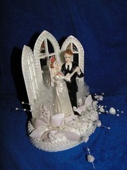 New Vintage lighted Dancing Bridal Couple , Chapel mirror Windows Caketop #282