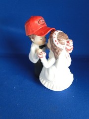New San Francisco 49ers Kissing Bride & Groom Wedding Cake Top figurine with cap