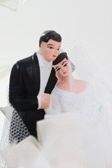 VTG RETCO 1965 Wedding Cake Topper Bride Groom Arch Mid Century 10 Inch