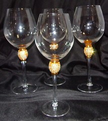 Set of 4 Wine glasses , Gold Crystal diamond Ball on The stem & Clear Trim.