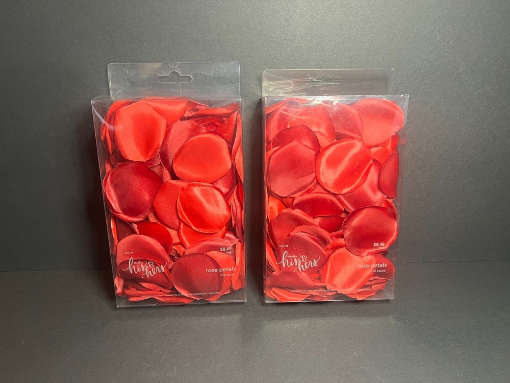 Lot of 2 x 250pc Hobby Lobby Studio His & Hers Artificial Red Rose Petals 500pc