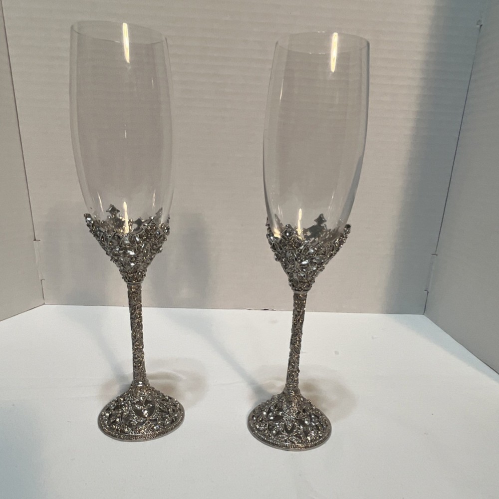 Decorated Silver Wedding Champagne Glasses Set of 2, Romantic Heart Theme