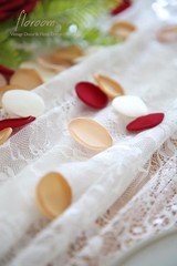 300pcs Red Gold Rose Petals for Wedding Decor