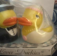 NWT NIP Rubber Duck Bride Groom Husband Wife Novelty Toy Wedding Honeymoon