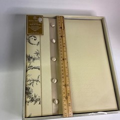 NEW C.R. GIBSON FINE GIFTS ANNA GRIFFIN MEMORY BOOK IVORY FLORAL W0-3858 LINEN