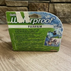 New Fuji QuickSnap Waterproof Disposable One Time Use Camera 27 Exp. 05/2012