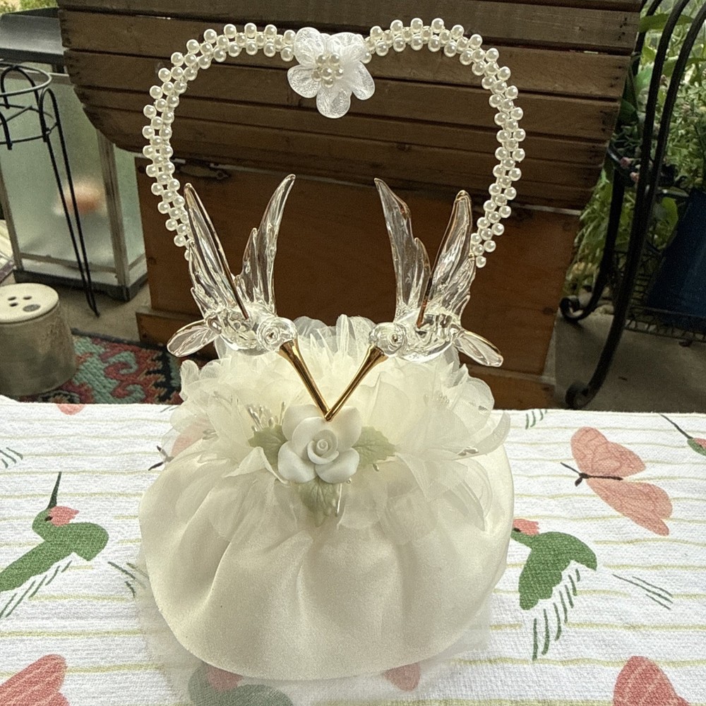 VTG Ornate Hand Blown Spun Glass Wedding Cake Topper Heart Humming Birds Gold