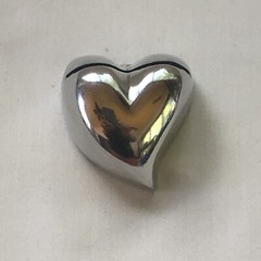 Inspired Generations Heart Holder Picture Place Holder Polished Aluminum