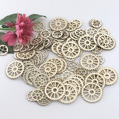 100Pcs Creative Khaki Wooden Slice Pieces for DIY Crafts and Kids Gifts