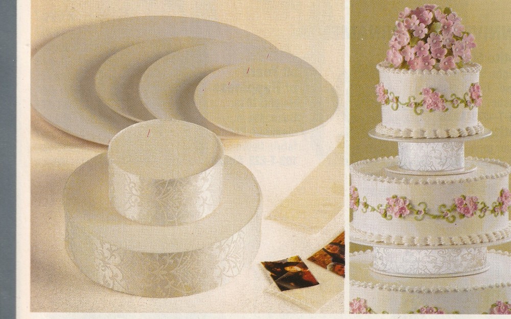 New Wilton Tailored Tiers Cake Display Set 304-8174