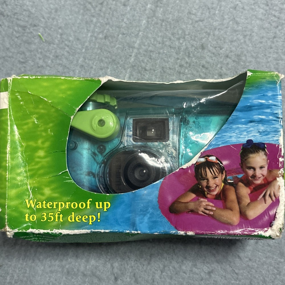 Fujifilm Quick Snap Waterproof 27 exp. 35mm Camera 800 film Disposable ￼
