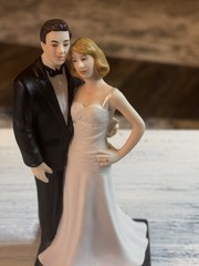 Weddingstar Hollywood Glamour Couple Bride & Groom Figurine/Wedding Cake Topper