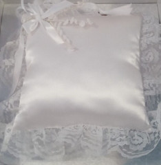 Party City square 8″ x 8″ white satin wedding ring bearer pillow – NEW