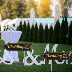 4 Pieces Wedding This Way Sign With Stake Black Golden Arrow Shaped Garden Signs