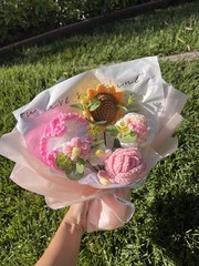 Handmade Crochet Flower Bouquet Pink Sunflower Gift Set w/ Light & Bag