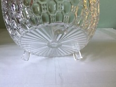 3 Count Of Premium 2 Quart Footed Diamond Cut Plastic Serving Bowl~