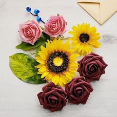 Yellow Burgundy Silk Sunflowers Foam Roses Artificial Flowers Box Party Supplies
