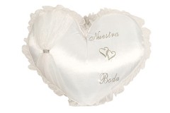 White Heart Wedding Kneeling Pillow Set – Satin Nuestra Boda Kneeling Pillows