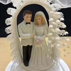 New Vintage Wilton Tender Love Wedding Cake Top, White coat, Black pants