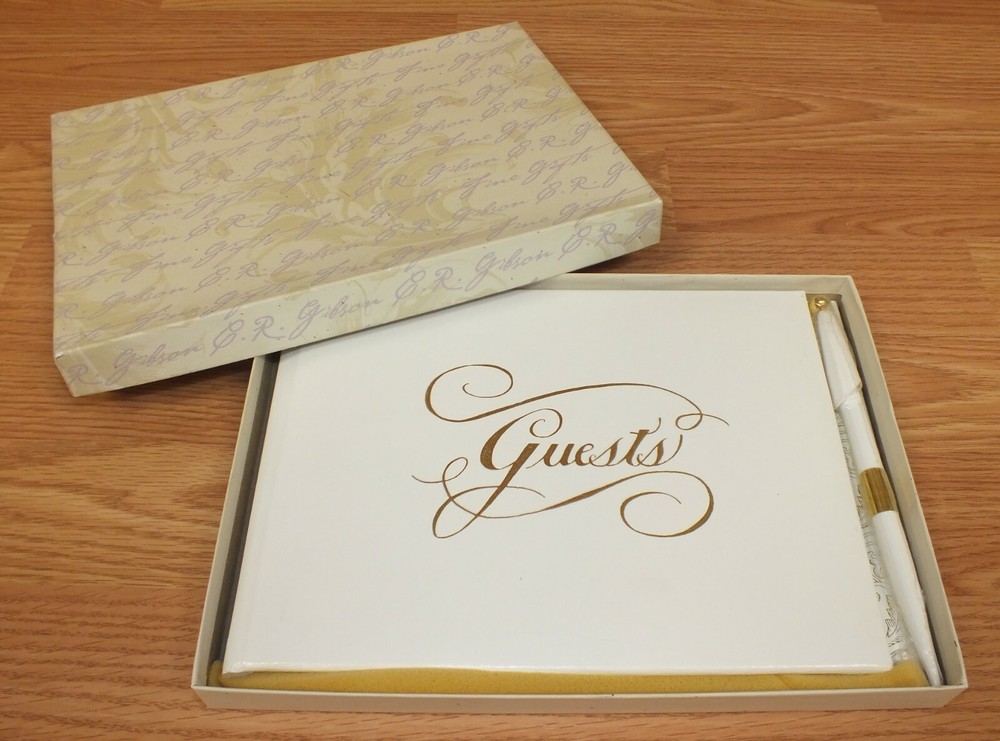 Genuine C.R Gibson Wedding Guest Signing Book With Space for 912 Guests *READ*