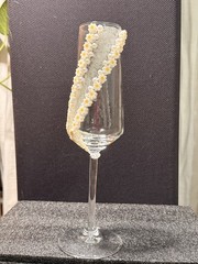 Decorated Champagne Flutes Set of 2 Clear Glass White/Yellow Floral 5 oz