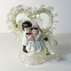 BLACK Hair Caucasan Bride & Groom Porcelain Wedding Cake Topper 60’s Vintage