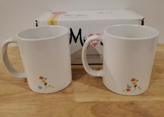 «Mr. and Mrs.» White Ceramic Coffee Mug Set – Rock Scissor Paper – New in Box