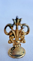 Vintage Rare Ornate Fleur-De-Lis Gold Tone Metal Wax Seal Stamp Letter B