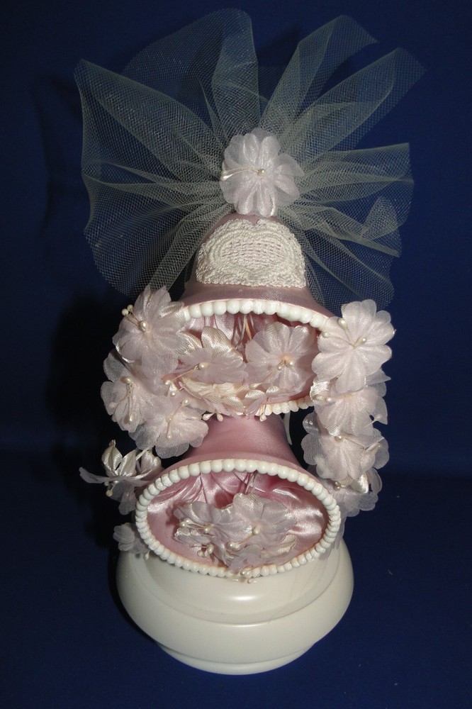 New Vintage Wilton «Chapel Bells » Wedding Cake Top, Lilac satin bell, 103-2411