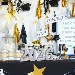 TONIFUL 4 Inch 2026 Silver Glitter Table Centerpiece 10 x 6 x 1.5 cm,