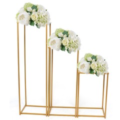 Gold Geometric Flower Stand Set of 3 – Elegant Wedding Decor Prop