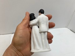 Porcelain Bride & Groom Cake Topper – Figurine Wedding & Engagement Party Decor