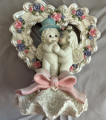 2000 Dreamsicles-At The Alter-Cherub/Angel Bride and Groom-Cake Topper/Figurine