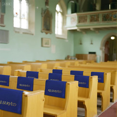 12 Pieces Velvet Reserved Chair Signs for Weddings – Gold Foil Church Pew
