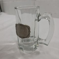6″ Glass Beer Mug w/ Engraved «Happy 21st» Pewter