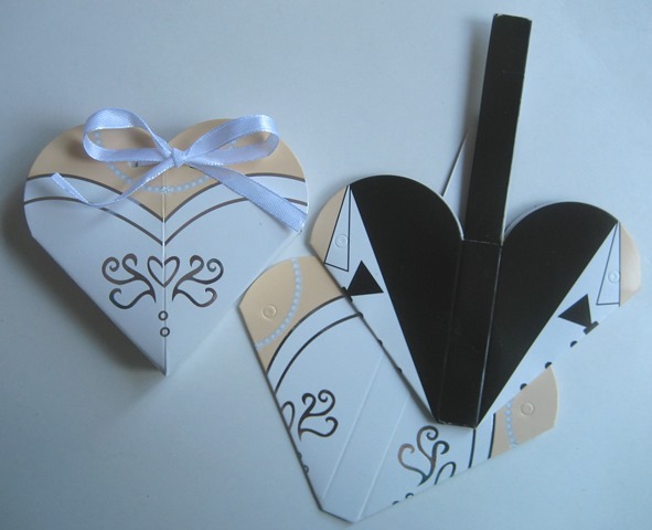 WEDDING-BONBONNIERE»1/2 Price Special» 50 x 9.5x8x1.4cm Heart Bride & Groom