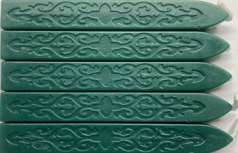 Pine Green (solid color) Sealing Wax (with wick) – 5 Sticks