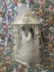 Vintage Wilton Bride and Groom Gazebo Wedding CakeTop White Porcelain 90s
