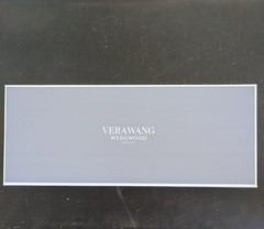 VERA WANG WEDGWOOD WITH LOVE CAKE KNIFE & SERVER 2 PIECE BOX SET