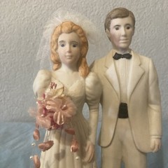 Vintage Ceramic Bride And Groom Wedding Cake Topper 8.5” In Tall 5”In Wide