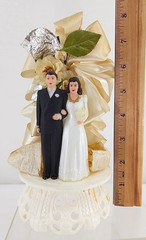 1950’s Wedding Cake Topper Bride & Groom Ribbon Leaves on Plastic Stand