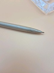 Gold Pen with Heart-Shaped Clear Rose Base for Wedding Guest Book