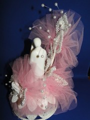 New Vintage Wilton «Lustrous Love» Wedding CakeTop, white porcelain,pink 117-623