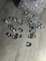 1.9 Lbs+ Lbs, 520+ Pcs, 2 Sizes Mixed, Diamond Confetti Vase Filler Bulk A32
