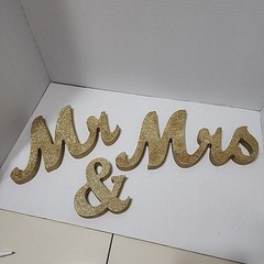 GOLD Glittered Wooden Mr & Mrs Freestanding Wedding Table Display (2 Glue Spots)