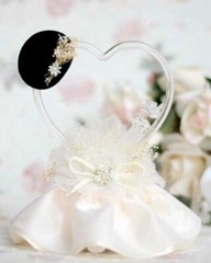 Daisy, Glass Heart and Doves, and Black Cowboy Hat, White Western Cake Topper