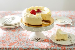 Grace Teaware White Victorian Fine Porcelain 10″ Cake Stand